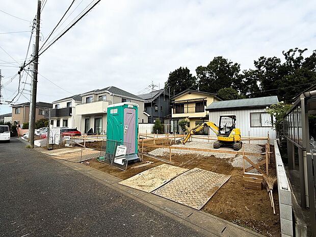 【現地土地写真】ここから始まる「日常」はご家族にとってかけがえのない時間となります。少しでも豊かに、快適に。そんな想いから本邸宅は生まれました。　