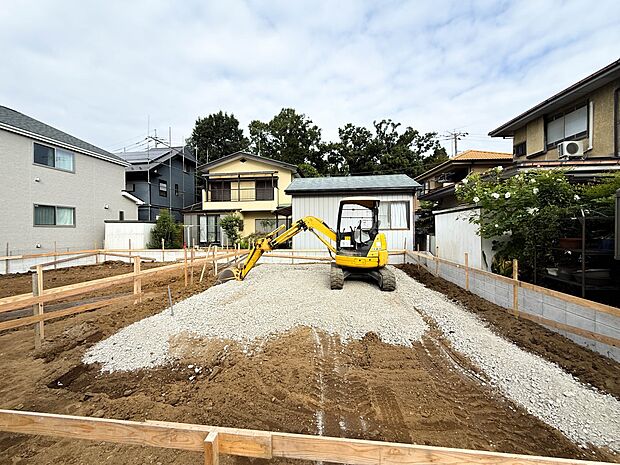 【現地土地写真】ここから始まる「日常」はご家族にとってかけがえのない時間となります。少しでも豊かに、快適に。そんな想いから本邸宅は生まれました。