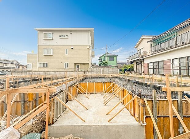 2号棟【外観】こちらの物件に少しでもご興味がありましたら、お気軽にお電話下さい。ネット上で「見えない物」「わからない事」でも、実際にご見学いただくことで、手に取るようにおわかりいただけるはず…