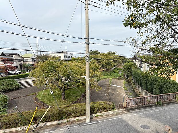 1号棟【2階からの眺望】こちらの物件に少しでもご興味がありましたら、お気軽にお電話下さい。