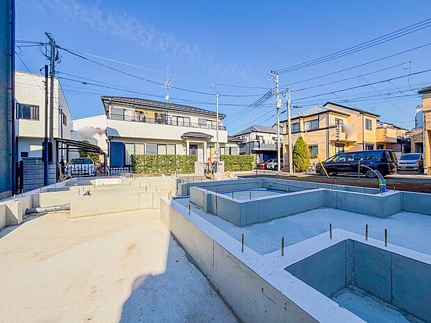 【現地外観】陽当りや通風性など各所に施された工夫で住みやすさを実現。部屋の大きさや周辺環境・街並など、資料には掲載していない情報が現地にはたくさんございます。是非ご確認下さい。