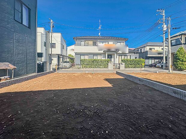 【外観】陽当りが良いと、洗濯物が乾きやすいですし、湿気やカビの心配も減るので快適です。寒い冬の日でも、日差しが届くと家の中が暖かくなりますね。