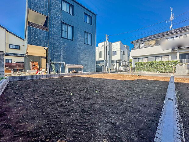 【現地外観】こちらの物件が少しでも気になるようでしたら、お気軽にお問合せください。人生でいちばん大きなお買い物ですので、ゆっくりご見学ください。ネット上の画像と実際の見学では、リアル感がまる…