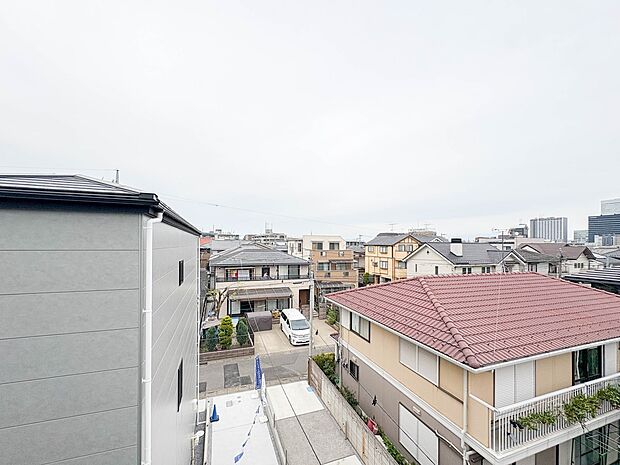 【眺望】眺望や窓からの景色が良いと、家で過ごす時間も快適です。