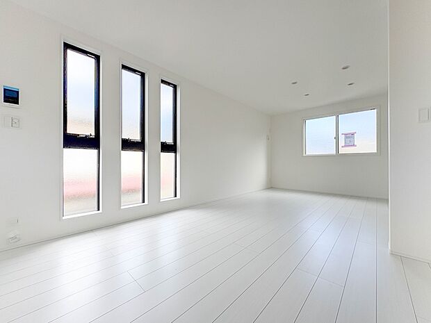 【LDK-19.67帖-】インテリアショップで見掛けた「あの家具」も置ける、ゆったりとした空間。時に広さが上質な寛ぎの時間になる事も。