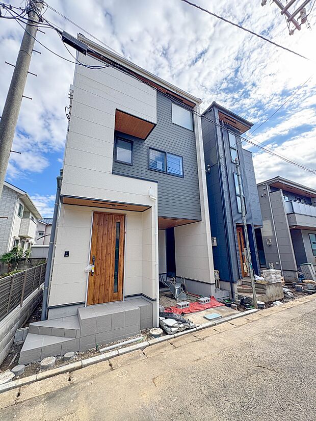 【外観】JR『大宮』駅徒歩12分の好立地。徒歩圏に広大な大宮公園があるなど、周辺環境も充実しております。