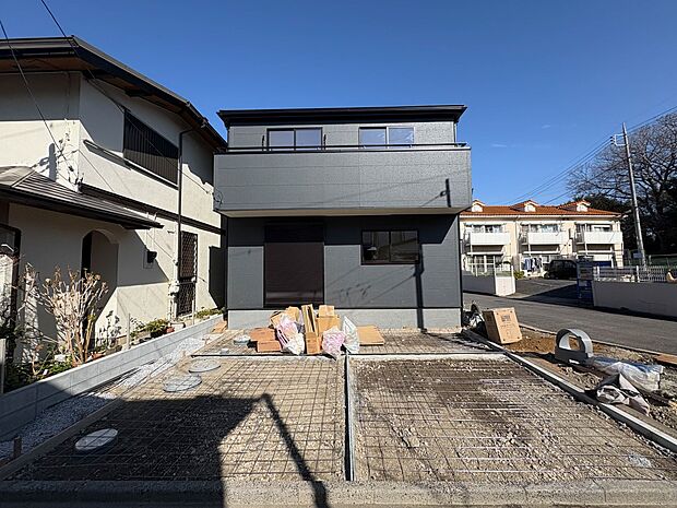 【外観】こちらの物件が少しでも気になるようでしたら、お気軽にお問合せください。人生でいちばん大きなお買い物ですので、ゆっくりご見学ください。ネット上の画像と実際の見学では、リアル感がまるで違…