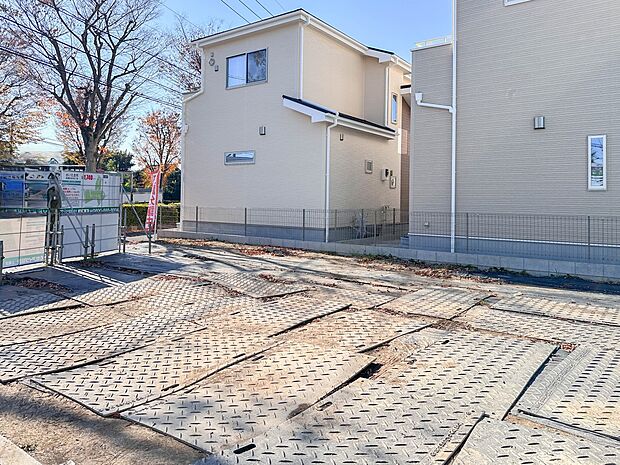 こちらの物件が少しでも気になるようでしたら、お気軽にお問合せください。人生でいちばん大きなお買い物ですので、ゆっくりご見学ください。ネット上の画像と実際の見学では、リアル感がまるで違います。…