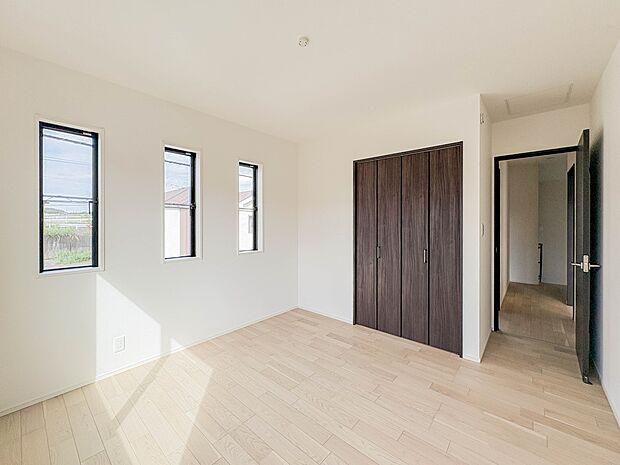 充実した生活は伸びやかな居室空間から始まります。快適に・伸びやかに。心の潤いを求める方々へ。