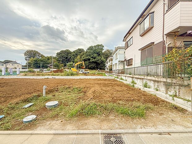 【現地土地写真】人生でいちばん大きなお買い物ですので、ゆっくりご見学ください。  