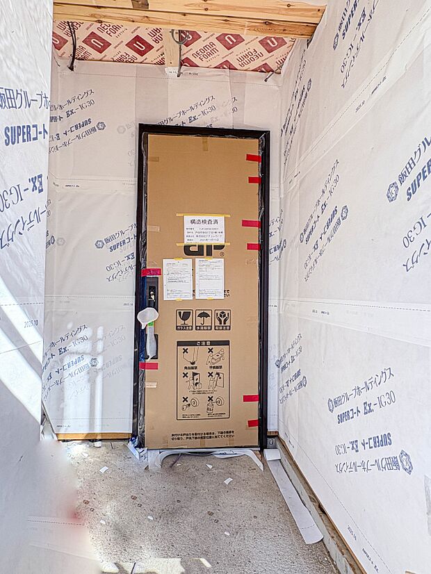 【玄関】こちらの物件が少しでも気になるようでしたら、お気軽にお問合せください。人生でいちばん大きなお買い物ですので、ゆっくりご見学ください。ネット上の画像と実際の見学では、リアル感がまるで違…