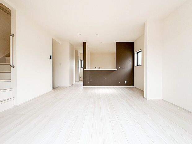 会話でホッとコミュニケーションできるリビング。料理でホッとハピネスになるキッチンなど。人をホッとさせる最新設備・仕様を採用しています。