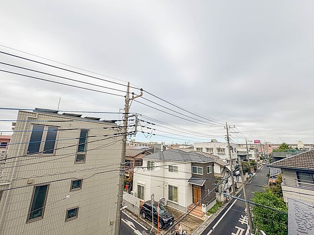 1号棟【眺望】眺望や窓からの景色が良いと、家で過ごす時間も快適です。