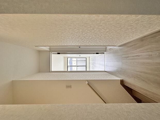 【D号棟 2階廊下】2階4部屋に通じる廊下