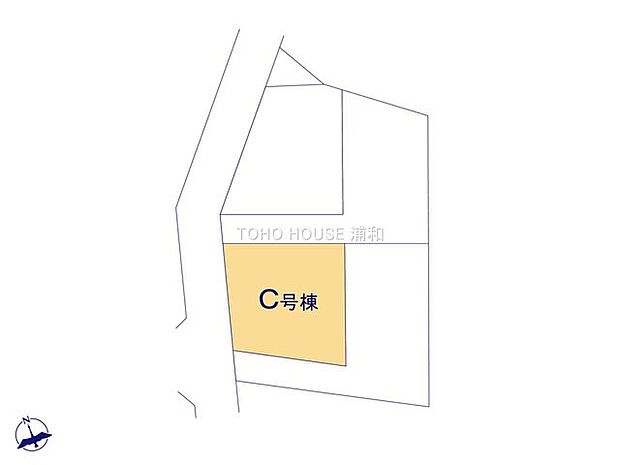【C号棟 区画図】整形地115.19m2（34.8坪・建物南に駐車スペースと隣地通路。開放的な立地と採光