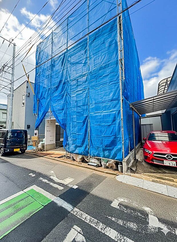 【外観】家族の温かさと陽光の暖かさ、楽しい毎日と明るい未来を予感させる「空間が織り成すひとつ先の住み心地」を演出します。