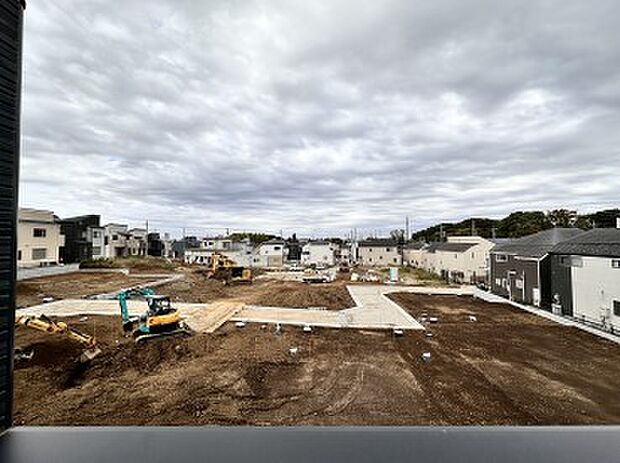 【B号棟 眺望】新しい家並みが造られる眺望・高い建物のない、低層住居専用地域の眺望