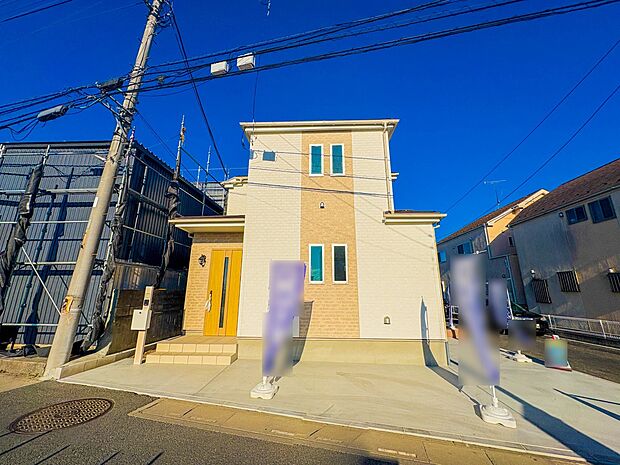 【外観】家族の温かさと陽光の暖かさ、楽しい毎日と明るい未来を予感させる「空間が織り成すひとつ先の住み心地」を演出します。