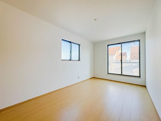 【洋室7.5帖】充実した生活は伸びやかな居室空間から始まります。快適に・伸びやかに。心の潤いを求める方々へ。