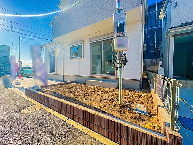 【庭】プランター等をおいてガーデニングが楽しめます。