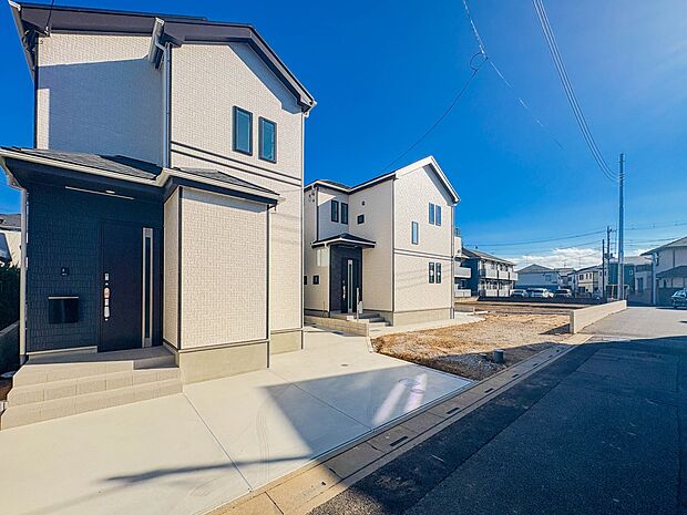 【前面道路】車の通行が少ないので、静かな住環境を維持することができます。