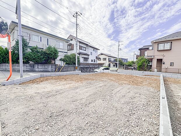 3号棟【外観】陽当りや通風性など各所に施された工夫で住みやすさを実現。部屋の大きさや周辺環境・街並など、資料には掲載していない情報が現地にはたくさんございます。是非ご確認下さい。