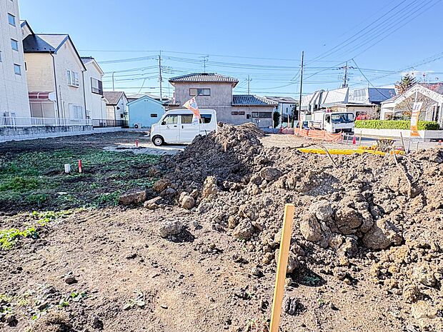 【外観】ここから始まる「日常」はご家族にとってかけがえのない時間となります。少しでも豊かに、快適に。そんな想いから本邸宅は生まれました。