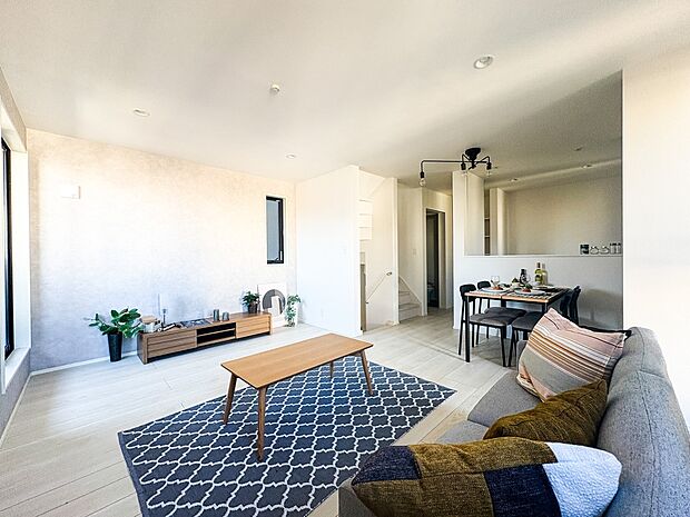 【Living-dining-リビングダイニング】流行に左右されず、将来にわたって価値が継続する「上質」な佇まい。