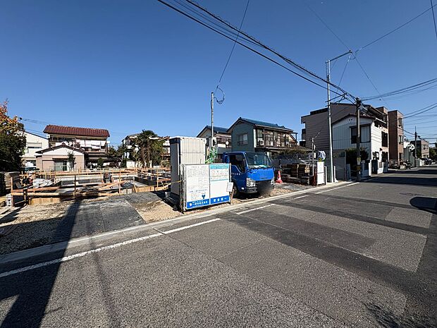 2号棟【前面道路6m】車の通行が少ないので、静かな住環境を維持することができます。