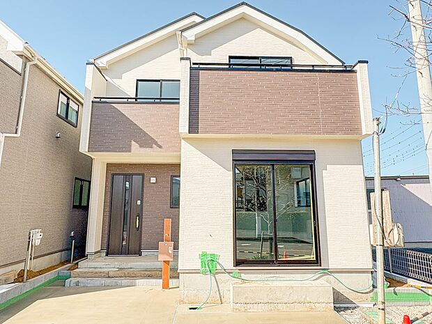 【B号棟外観】家の良し悪しだけでなく周辺環境も重要なポイント。