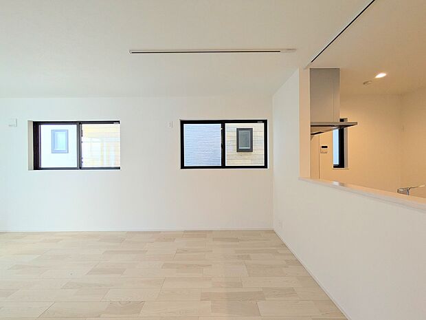 【ダイニング】愛を感じる、幸せを想う、心地よさを受けとる家の各スペースや各お部屋のさまざまな設備。人として日々の暮らしを先へすすめる設備・仕様を採用しています。