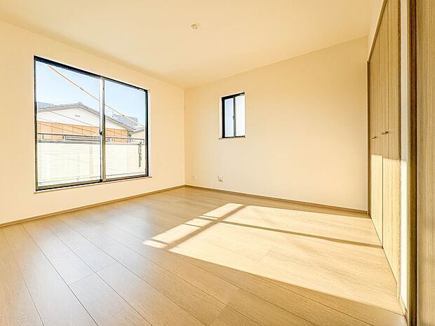 【寝室7帖】充実した生活は伸びやかな居室空間から始まります。快適に・伸びやかに。心の潤いを求める方々へ。