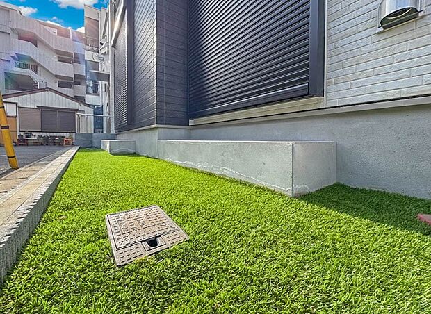 【庭】プランター等をおいてガーデニングが楽しめます。