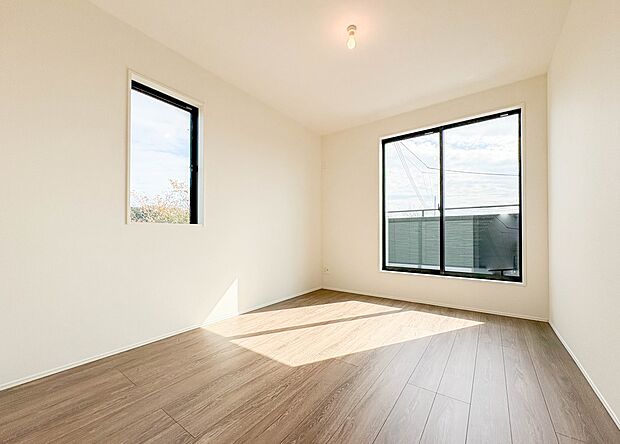 【洋室　6帖】充実した生活は伸びやかな居室空間から始まります。快適に・伸びやかに。心の潤いを求める方々へ。