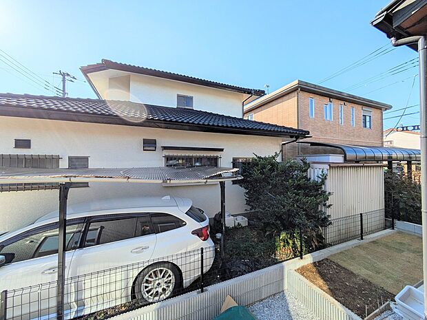 【眺望】少し優雅に、眺望の良い部屋で新生活をしてみませんか？眺望や窓からの景色が良いと、家で過ごす時間も快適です。