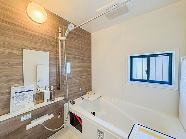 【浴室】一日の疲れを癒してくれるお風呂空間。使いやすさと上質な質感を両立して、単なる習慣から特別な時間に変わるはず。