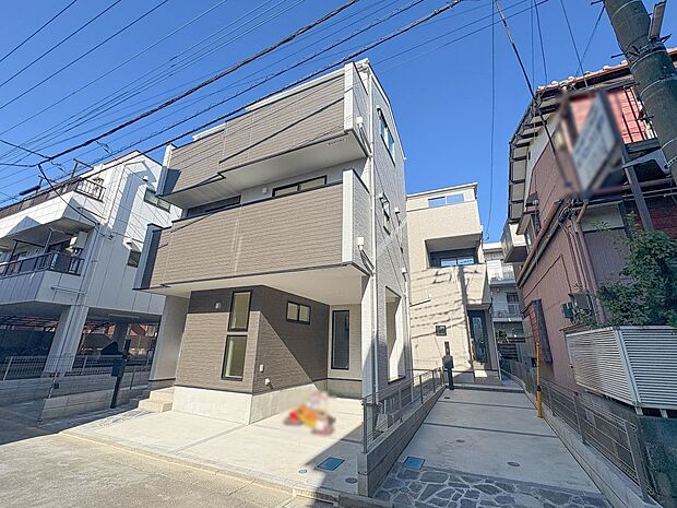 1号棟【前面道路】車の通行が少ないので、静かな住環境を維持することができます。