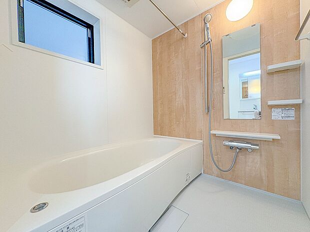 2号棟【浴室】一日の疲れを癒してくれるお風呂空間。使いやすさと上質な質感を両立して、単なる習慣から特別な時間に変わるはず。