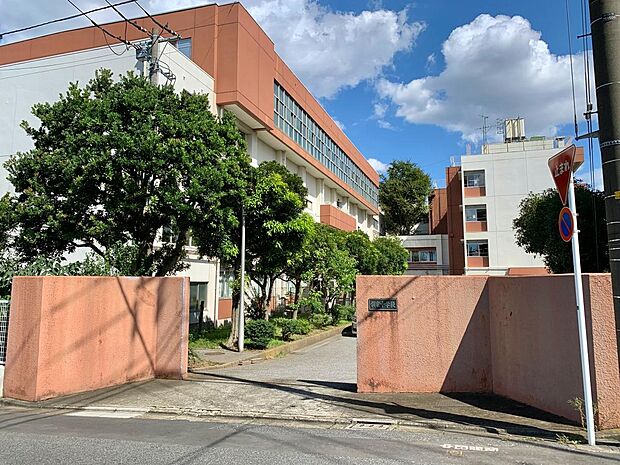 中学校 1400m 領家中学校(自分創り。私たちは中学校の生活を、築こう、磨こう、きり拓こうをキーワードに、自分創りに位置づけて考えています。可能性があるこの年代、教職員のビッグパワーを一直…