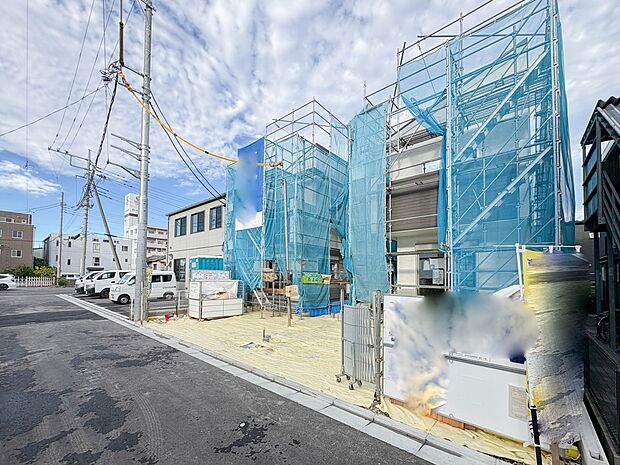 【前面道路】車の通行が少ないので、静かな住環境を維持することができます。