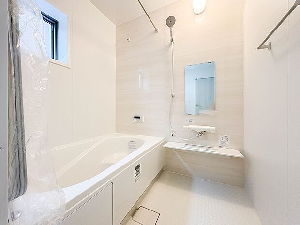 【浴室】一日の疲れを癒してくれるお風呂空間。使いやすさと上質な質感を両立して、単なる習慣から特別な時間に変わるはず。