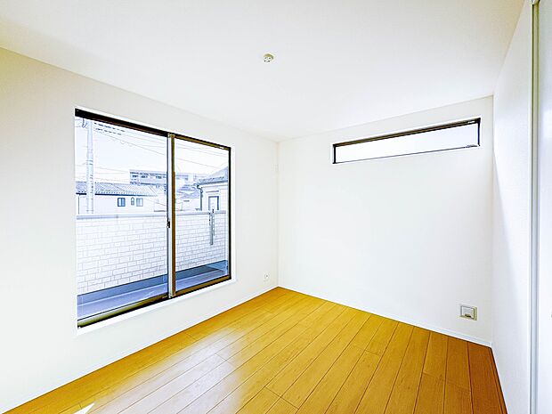 【寝室】充実した生活は伸びやかな居室空間から始まります。快適に・伸びやかに。心の潤いを求める方々へ。