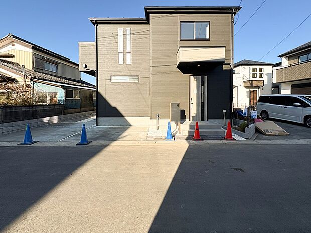 家は一生のお買物。自分ならではの家族ならではの、家にしたい。書斎を設ける。子どものプレイングルームを設ける。趣味のオーディオルームを設置する。夢を追うオンリーワンの家です。