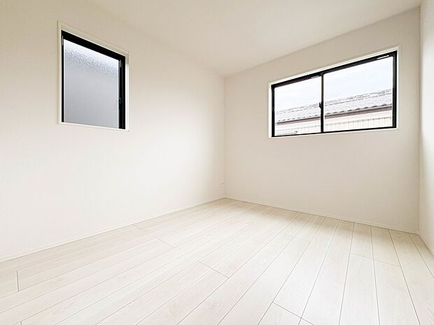 【洋室5.25帖】充実した生活は伸びやかな居室空間から始まります。快適に・伸びやかに。心の潤いを求める方々へ。