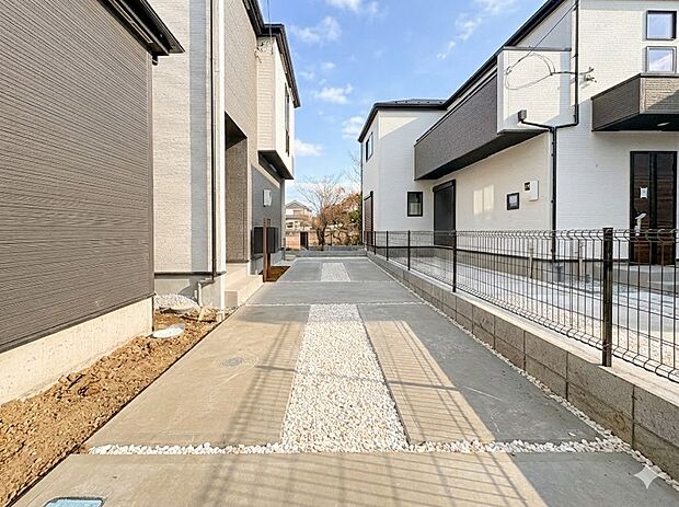 家は一生のお買物。自分ならではの家族ならではの、家にしたい。書斎を設ける。子どものプレイングルームを設ける。趣味のオーディオルームを設置する。夢を追うオンリーワンの家です。