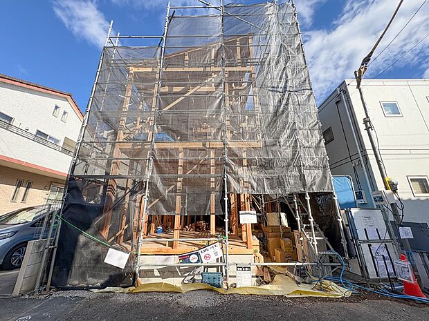 【外観】こちらの物件が少しでも気になるようでしたら、お気軽にお問合せください。人生でいちばん大きなお買い物ですので、ゆっくりご見学ください。ネット上の画像と実際の見学では、リアル感がまるで違…