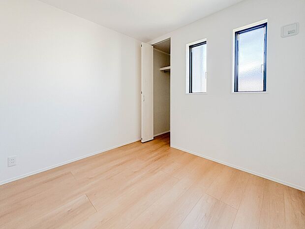 こちらの物件が少しでも気になるようでしたら、お気軽にお問合せください。人生でいちばん大きなお買い物ですので、ゆっくりご見学ください。ネット上の画像と実際の見学では、リアル感がまるで違います。…