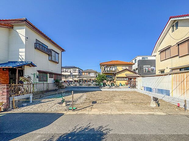 【外観】家は一生のお買物。自分ならではの家族ならではの、家にしたい。書斎を設ける。子どものプレイングルームを設ける。趣味のオーディオルームを設置する。夢を追うオンリーワンの家です。