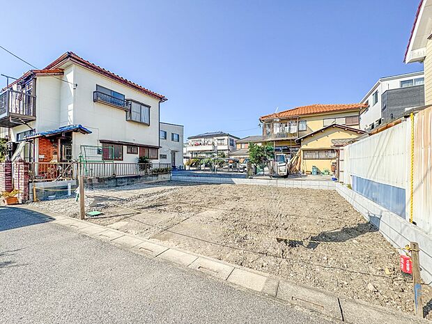 【外観】家族の温かさと陽光の暖かさ、楽しい毎日と明るい未来を予感させる「空間が織り成すひとつ先の住み心地」を演出します。