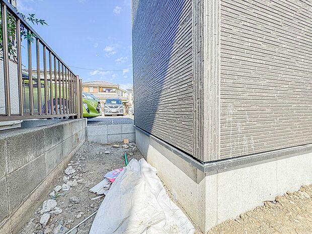 【庭】お庭にはプランター等をおいてガーデニングが楽しめます。